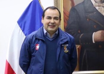 Alcalde reelecto en Ch. Viejo detenido tras denuncia por violencia intrafamiliar