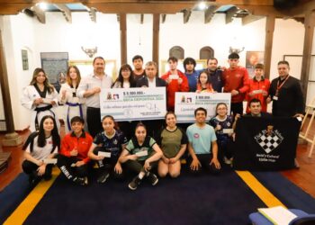 Por primera vez Municipalidad de Chillán Viejo entregó beca adeportistas destacados