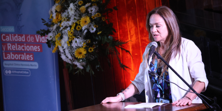 Hospital de Chillán destacó la trayectoria de funcionarios y funcionarias que se jubilan 