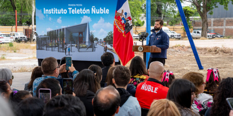Presidente Boric  da inicio a las obras del Instituto Teletón de Ñuble