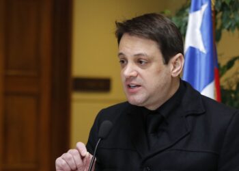 Diputado Rivas y reforma al sistema político: “la izquierda y la derecha se han unido para robarse la democracia”