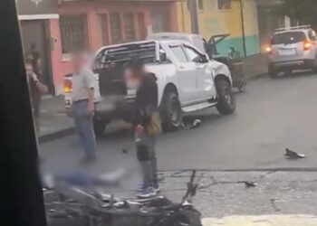 Motociclista fallece en pleno centro de Chillán en fatal accidente