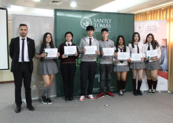 Estudiantes del INSUCO fueron capacitados en áreas de informática y administración por Santo Tomás