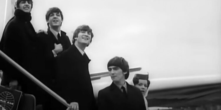 PAUL McCARTNEY, MARTIN SCORSESE Y DAVID TEDESCHI ASISTIERON A LA PREMIERE DE BEATLES ’64 EN EL HUDSON SQUARE THEATER DE NUEVA YORK 