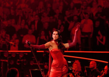 Dua Lipa anuncia su nuevo disco en vivo