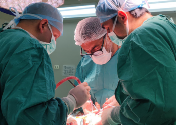 Hospital de Chillán realizó innovadora cirugía para corregir malformaciones faciales severas