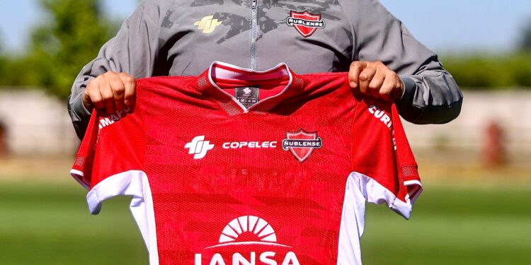 Ex DT de Ñublense Mario Salas tomará el Mando de Deportes Temuco en Primera B