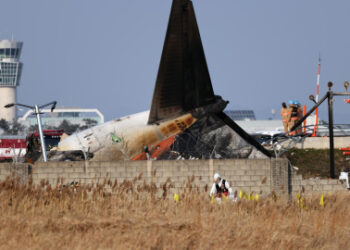 COREA DEL SUR; Se sigue trabajando en investigación por accidente aéreo e identificación de sus víctimas