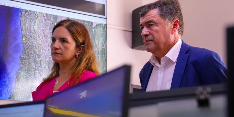 Por ola de calor: Ministro de Agricultura llama a prevenir y denunciar “situaciones sospechosas”