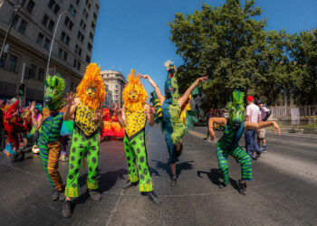Paris Parade convocó a más de un millón de personas en un nuevo desfile junto a Disney