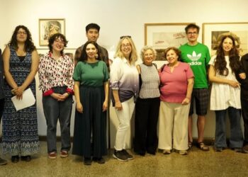 Es un extracto de los procesos creativos que ha trabajado en la serie «Mujer» y un homenaje al recientemente fallecido folclorista Óscar Jara.