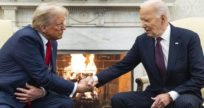 Presidente electo Donald Trump critica a Presidente en ejercicio Joe Biden por caso de Indulto