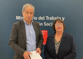 CON BONO DE INCENTIVO AL RETIRO PERMANENTE MÁS AGUINALDOS, SUELDOS Y BONOS REAJUSTADOS AL IPC, CIERRA NEGOCIACIÓN ENTRE EL SECTOR PÚBLICO Y EL GOBIERNO.