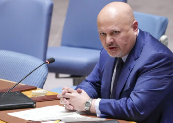 El fiscal de la Corte Penal Internacional, CPI, Karim Khan defendió su decisión de presentar acusaciones de crímenes de guerra contra el primer ministro