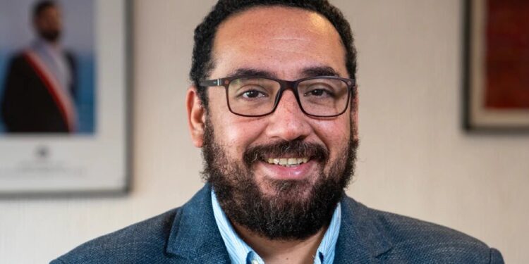 Ministro de Educación, abordó debate en torno a los Servicios Locales de Educación Pública, SLEP, y SAE