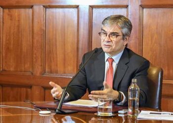 Mario Marcel, respondió esta jornada las críticas de algunos gremios empresariales a la reforma previsional,