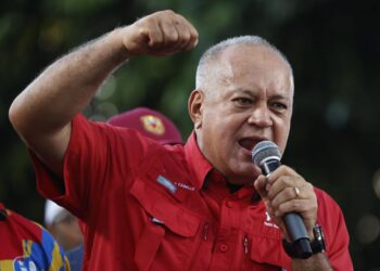 Diosdado Cabello critica dichos del ministro Gajardo sobre retomar relación con Venezuela
