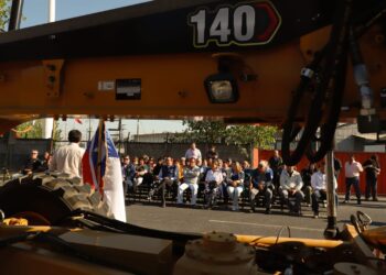 MUNICIPIO CHILLANVEJANO RECIBE NUEVAS MAQUINARIA