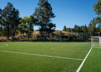 Portezuelo inaugura la cuarta de las 21 Canchas para Ñuble