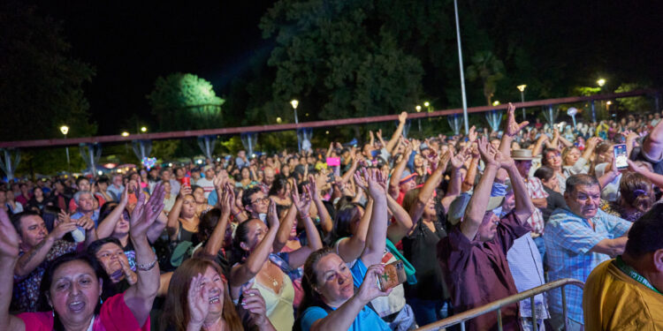 Más de 12 mil personas participaron del Carnaval de Verano El Carmen 2025