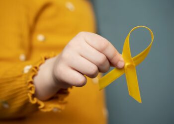 Profesionales de salud promueven la detección temprana del Cáncer Infantil