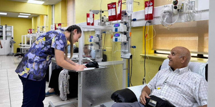 1.306 personas fueron atendidas con cáncer en la Unidad de Oncología del Hospital de Chillán durante 2024