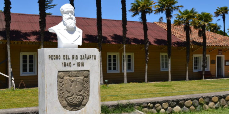 Artesanía con sello de excelencia: Muestra de obras galardonadas se exhibe en el Parque Museo Pedro del Río Zañartu