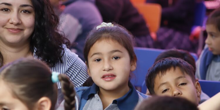 ESTUDIANTES DE CHILLÁN VIEJO LOGRAN RÉCORD HISTÓRICOS EN SIMCE 2024