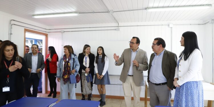 ESCUELA DE NEBUCO  INICIA AÑO ESCOLAR CON ESTRENO DE SALA PARA SÉPTIMO Y OCTAVO BÁSICO