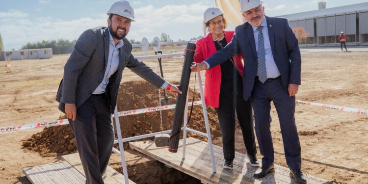 Inician obras de la primera Escuela de Medicina y del Centro de Simulación Clínica de Ñuble