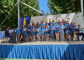 El Carmen inauguró el Año Escolar 2025 de sus 19 establecimientos educacionales
