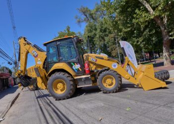 El Carmen recibe 4 nuevas maquinarias desde el Gobierno Regional de Ñuble