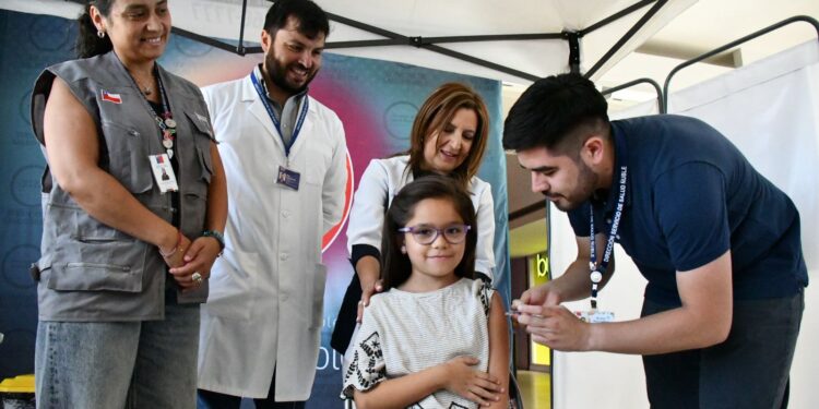 Autoridades de salud dan el vamos a la campaña de inmunización 2025 en Ñuble