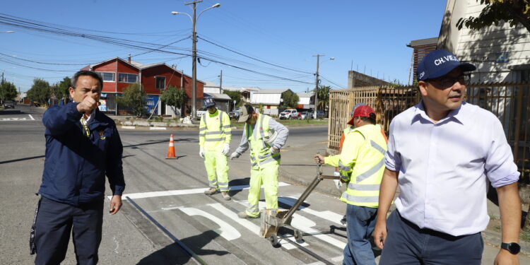 REFUERZAN DEMARCACIÓN VIAL EN DISTINTOS SECTORES DE LA COMUNA HISTÓRICA
