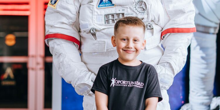 Cerca de 3 mil niñas y niños ya han sido inscritos para viajar a la NASA