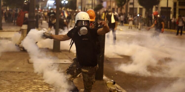 Lima en llamas tras olas de Violencia en los últimos años
