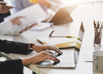 Empleo público de la administración central subió en 23 mil 208 puestos y llegó a 481 mil 535 en el 2024