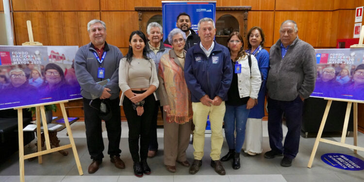 Ñuble: Más de $167 millones trae el Fondo Nacional de SENAMA para financiar proyectos de organizaciones de personas mayores