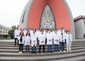 33 nuevos médicos y odontólogos se integran a la Red de Atención Primaria de Salud