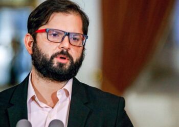 El Presidente Gabriel Boric decretó  tres días de duelo por el fallecimiento del papa Francisco