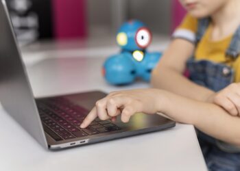 MÁS DE 90 MIL ESTUDIANTES HAN SIDO BENEFICIADOS CON CONECTIVIDAD DIGITAL EN ÑUBLE