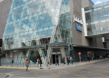 Disturbios y enfrentamientos protagonizados por estudiantes en el  mall preocupa a autoridades locales