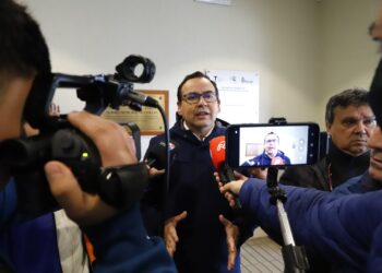 Alcalde Jorge del Pozo destaca la unidad y colaboración en ceremonia de la ACHM en el ex Congreso Nacional