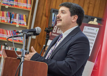 Caso Licencias: Alcalde de El Carmen confirma 20 funcionarios involucrados e instruyó sumario administrativo