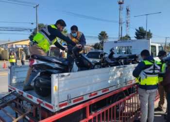 Nueve motocicletas sin licencias son retiradas en Parque Lantaño