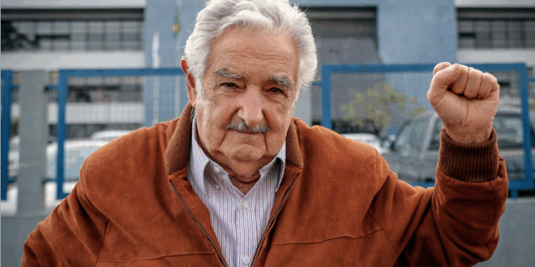 Delicado estado de salud de ex presidente uruguayo