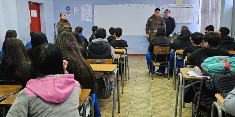 MES DE LA SEGURIDAD VIAL: COMIENZAN CAPACITACIONES A ESTUDIANTES DE NUEVE ESTABLECIMIENTOS DE LA REGIÓN DE ÑUBLE