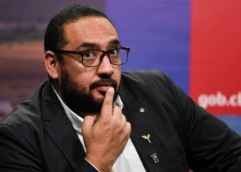 Ministro de Educación se mostró molesto al paro docente de 48 horas