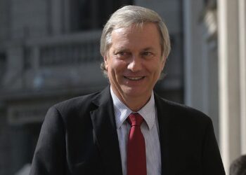 José Antonio Kast logró un 17 por ciento de menciones espontáneas, superando por un punto a  Evelyn Matthei