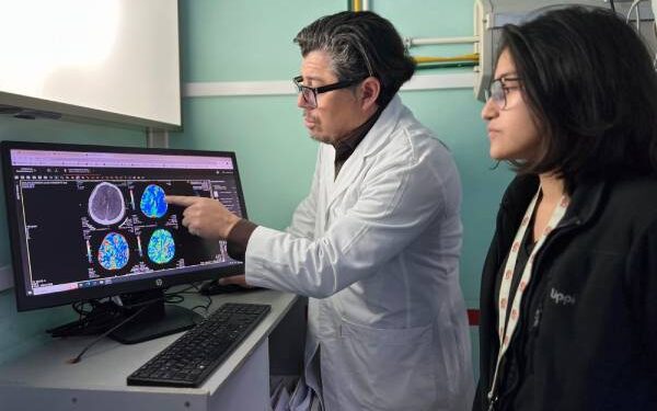 Hospital de Chillán recibe certificación internacional por el tratamiento del ACV